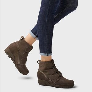 Sorel Evie Lace Up Wedge Bootie Sz 9